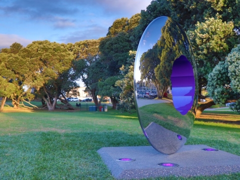 The colour violet in the centre of the sculpture was adopted by suffrage petitioners to represent dignity and self-respect.